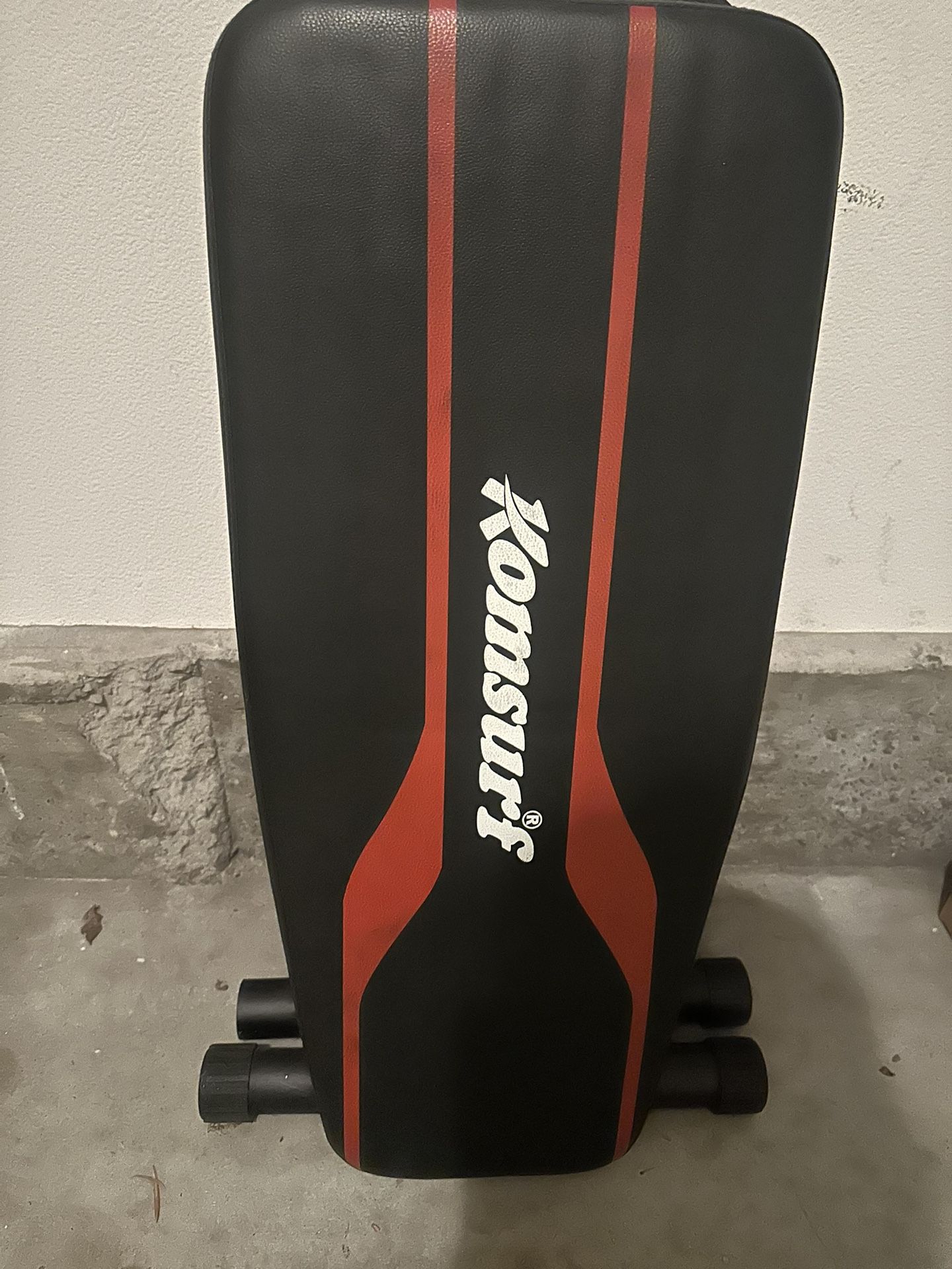 KOMSURF WEIGHT BENCH, ADJUSTABLE WORKOUT BENCH