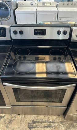 Frigidaire Stainless Electric Range QuickBoil