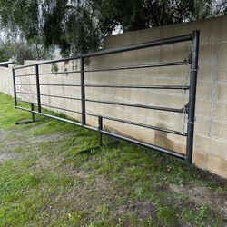 Bull Cattle Panels 20ft Freestanding Fence Corral