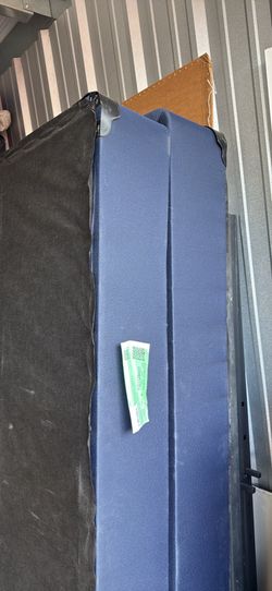 Free 2 Twin XL / King spring boxes Sealy