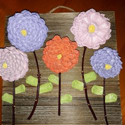 Pine Cone flowers o. wooden plaques 