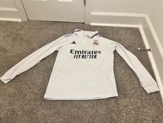 Real Madrid Longshirt White & Purple Size L