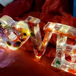 Handmade love sign lit with fairy lights ❤️  Perfect Valentine gift for that special someone