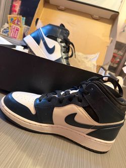 Nike Air Jordan 1 Mid
