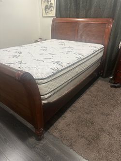 Wooden bed Queen size