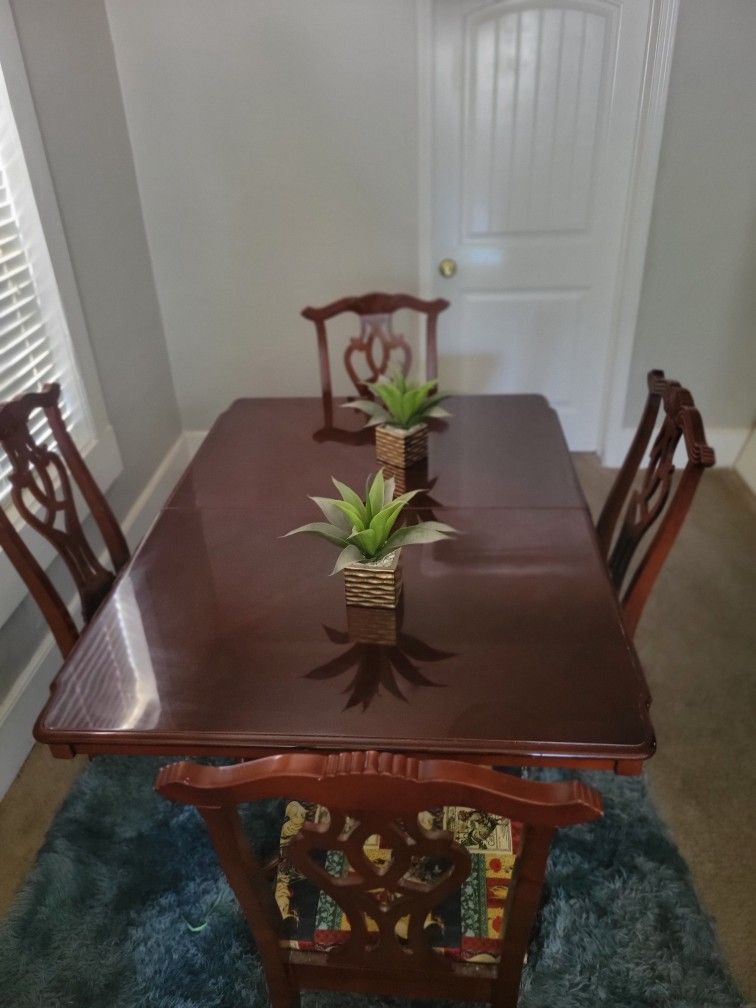Dining TABLE CHERRY WOOD GREAT SHAPE