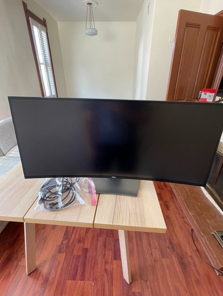 Dell U3818DW Monitor UltraSharp 38 inch 4K Like New