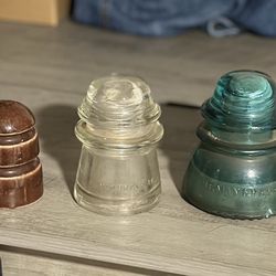 Antique Hemingray Glass Insulators 