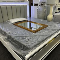 Stylish Bed Suite Blowout Sale 