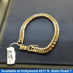 Herringbone Bracelet - Yellow Gold 18k (.750) 30.5 grams 8 inch
