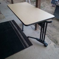 Folding Table 