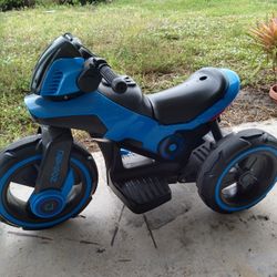 Kids Jetson Electric Three Wheel Ride-on Bike