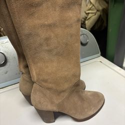 Womens UGG Boots Size 7
