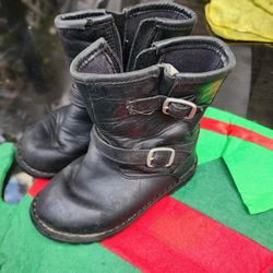 Toddler Girls Uggs Boots Size 7