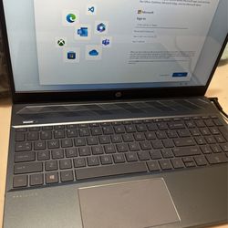 HP 15-cs3073cl