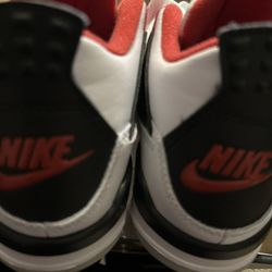 Jordan Retro 4 