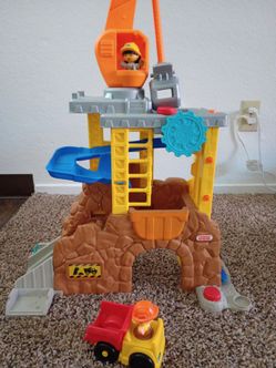 FisherPriceLittlePeopleWorkSite