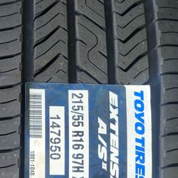 Toyo Tires 215/55 R16