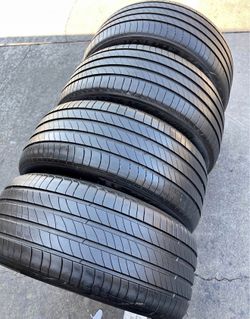 225/50/18 vendo set de Tires con 80% de vida las 4