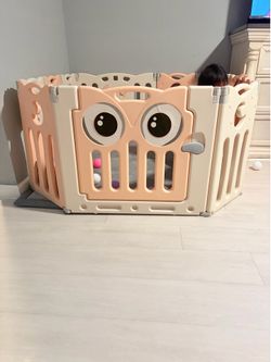 Baby playpen