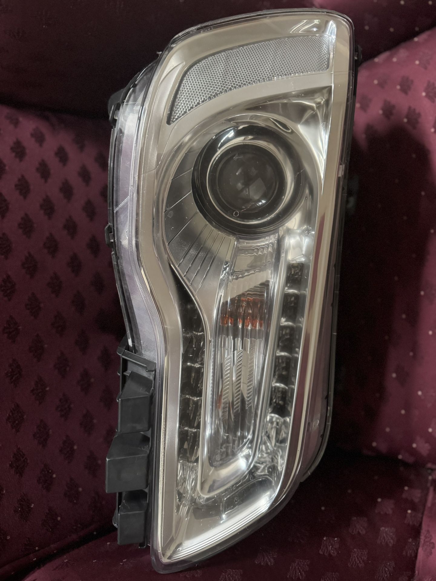 Chrysler 300 Left And Right Headlights 2016-2023