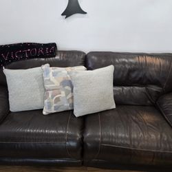 Leather Reclinable Sofa 