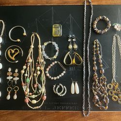 20 Pieces Of Costume Jewelry Shell Fall & Earth Tones 2 Are Signed Lot #4