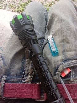 (kodiak neatly 1 beam tactical flashlight