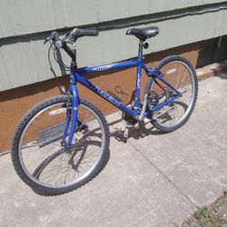 Vintage TREK Mountain Bike 🚲 Bicycle 90s Blue 26 Inch Tires