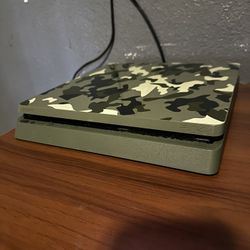 PS4 Slim Edition 