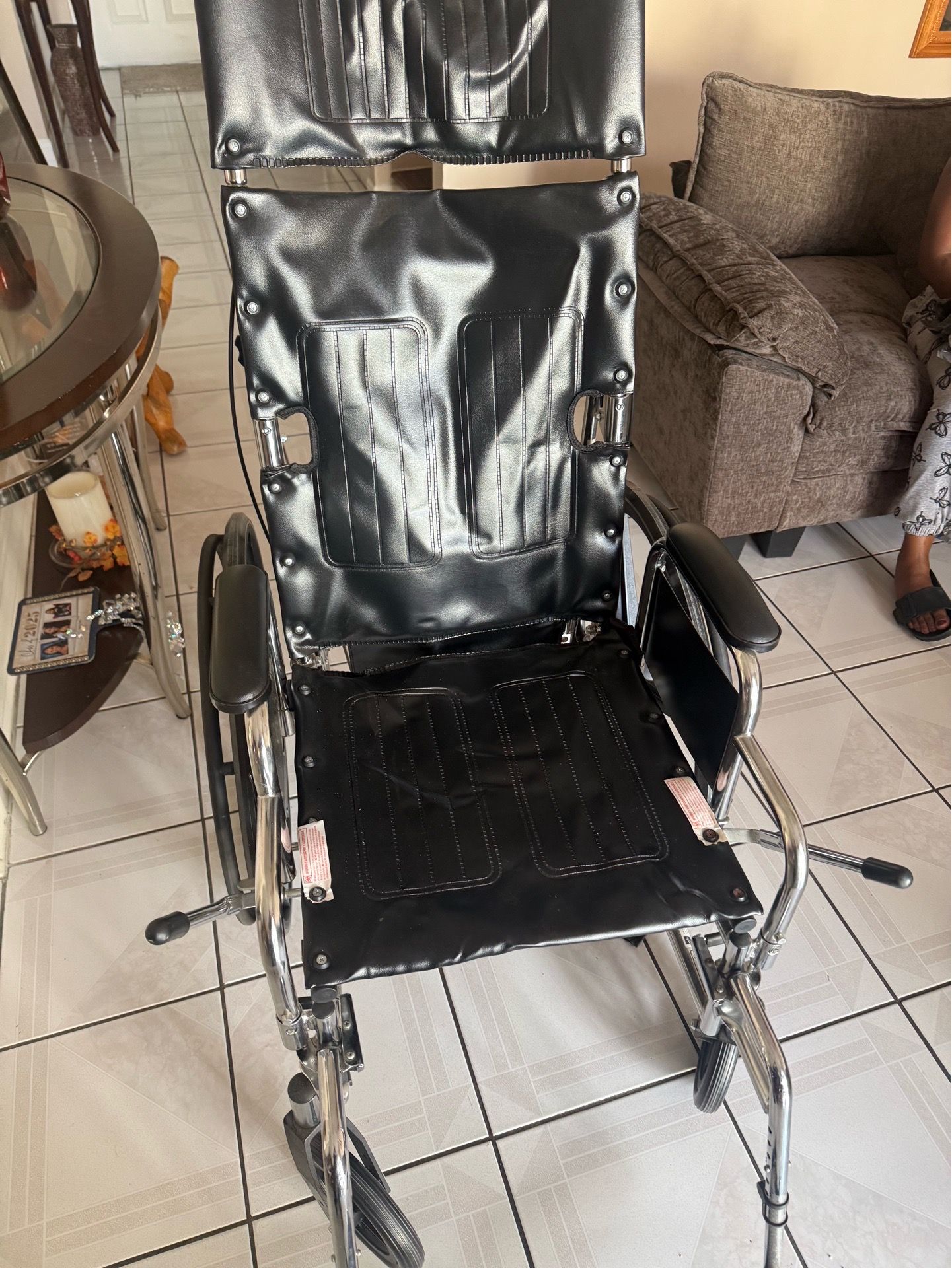 Reclining wheelchair ( new)