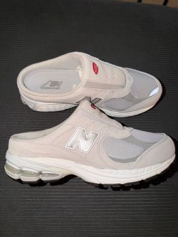 New balance 2002R Mule