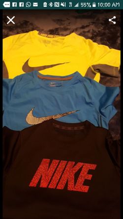 Boys nike shits