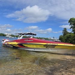 1998 Fountain  42 Ft