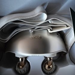 SKG NECK & SHOULDER MASSAGER