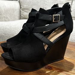 Woman’s Wedge Heels