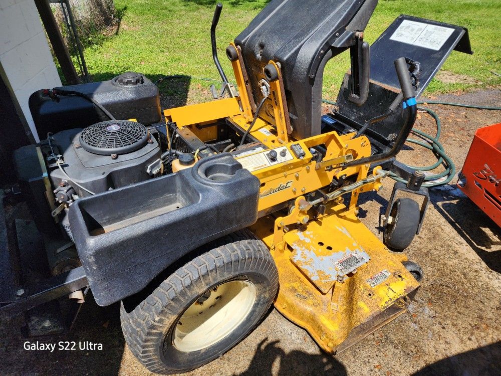 60-in Zero Turn Cub Cadet 24 Horsepower