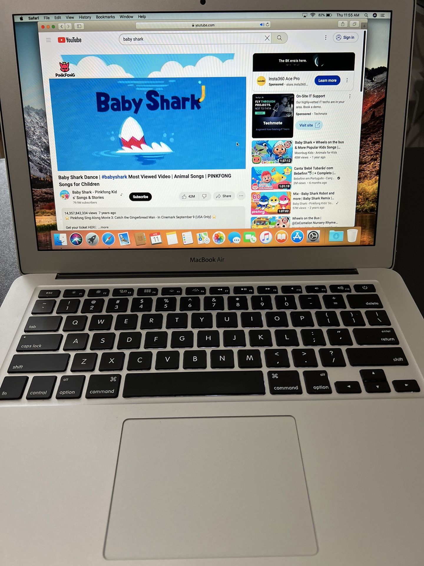 Macbook Air Excellent For Work Or School