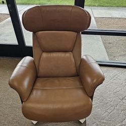 Top Grain Leather Chair 