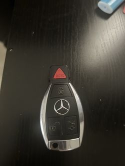 "OEM Mercedes Benz Chrome Key Fob Triangular Panic Button 4 Button"