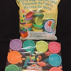 New Play-Doh 2 Piece Lot ( Read Description)