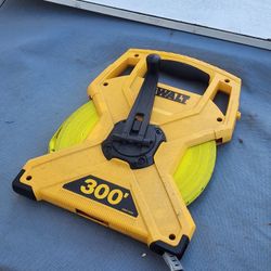 Dewalt 30ft Tape Measure