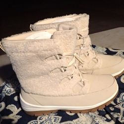 Women's sz 11 Corie Shearling Hiker Winter Boots Cream- Universal Thread