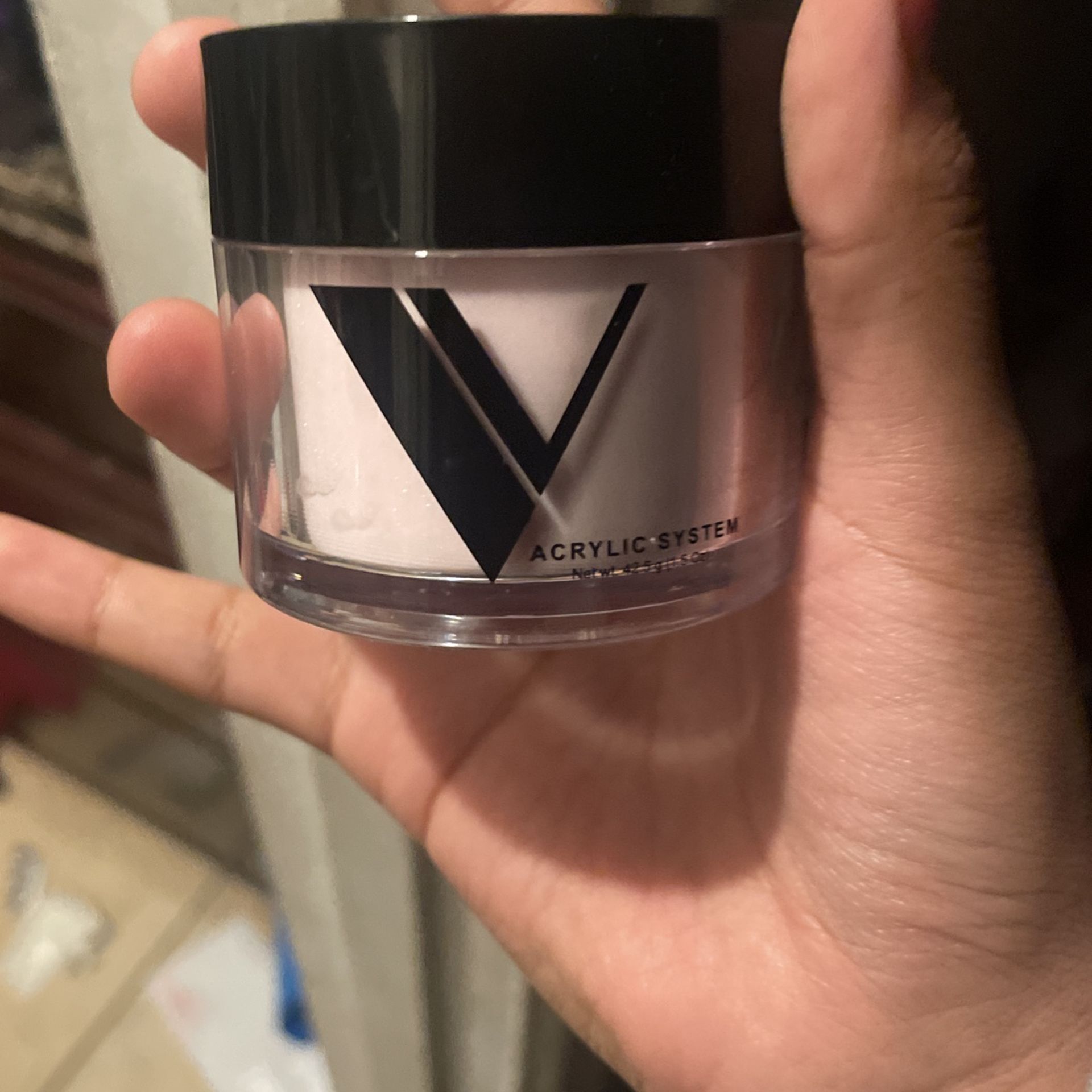 Valentino acrylic powder