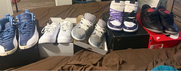 Sneakers