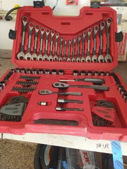 Craftsman 120 piece wrench and socket set used in Warrenville