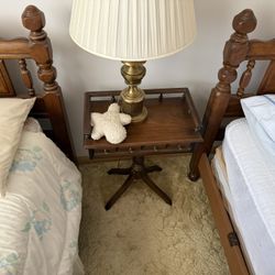 Pair If Twin Bed Set