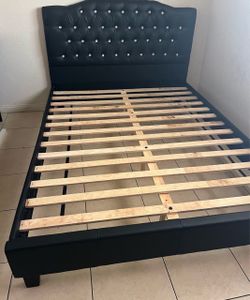 Black Faux Leather Tufted Bed Frame| King Queen Full, alli sizes available!