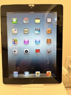 Brookstone Apple IPad Stand 10W USB Power Adapter With IPad & Leather
