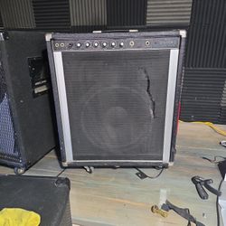 Peavey 400 Watt Bass Combo Amp